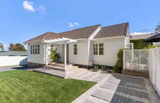 1 Cadman Avenue, Waterview