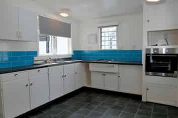 130A Main Rd S, Raumati Beach