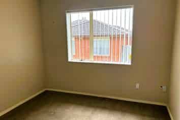 11A Liscooly Place, Flat Bush