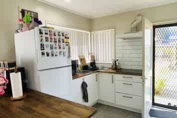 1/2098 Great North Road, New Lynn