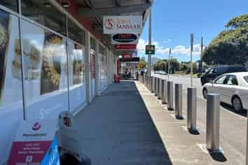 39M² BEAUTIFUL RETAIL / OFFICE FOR LEASE
