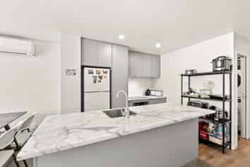 1115b High Street, Taita