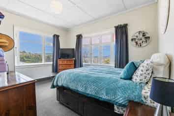 44 Leckhampton Court, CLYDE HILL