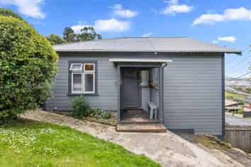 44 Leckhampton Court, CLYDE HILL