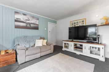 44 Leckhampton Court, CLYDE HILL