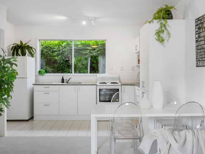 8/12 New Street, Saint Marys Bay