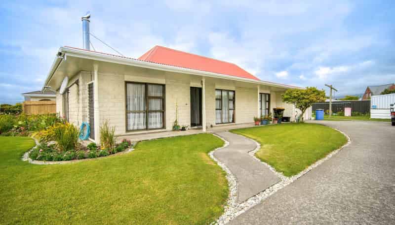 64 Henley Street, Westport