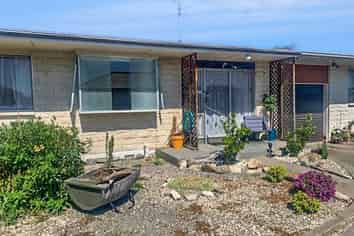 2/267 Tancred Street, Ashburton