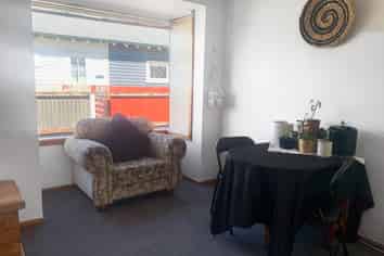 2/267 Tancred Street, Ashburton