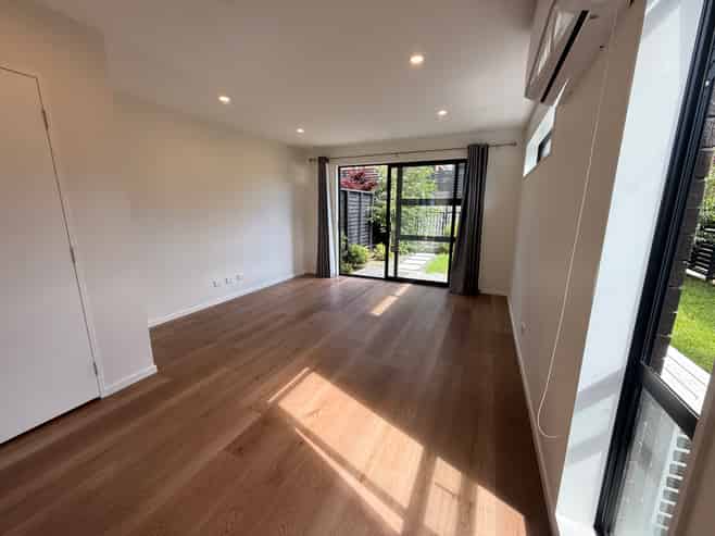  Hoopers Road, Glen Eden