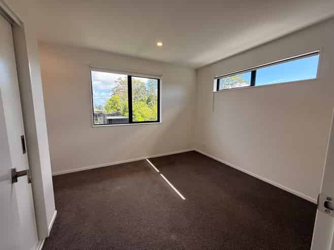  Hoopers Road, Glen Eden