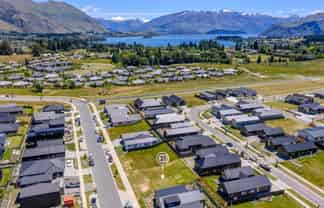51 Avalon Station Drive, Wanaka