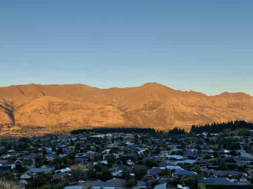 9 Fastness Crescent, Wanaka