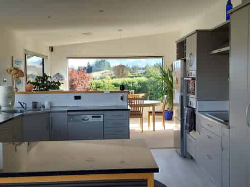 9 Fastness Crescent, Wanaka