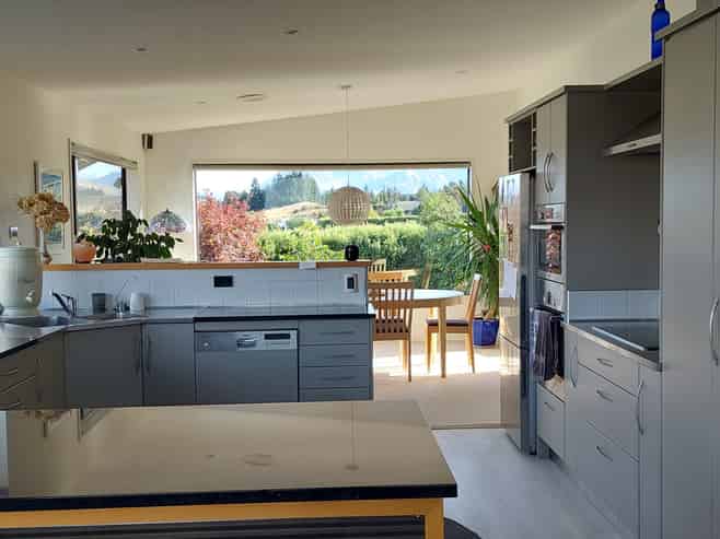 9 Fastness Crescent, Wanaka