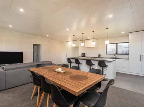 5 Riria Way, Matarangi