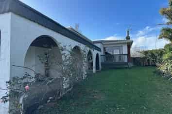 9 Winifred Avenue, Bayview