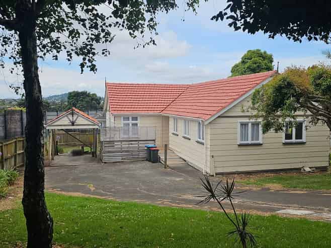 65 Ernie Pinches Street, Mount Albert