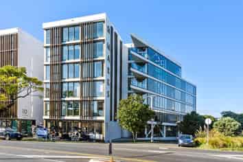 REMUERA GREEN STAR OFFICE WITH VIEWS
