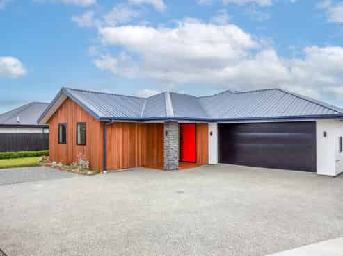 27 Kaitorete Drive, Lincoln