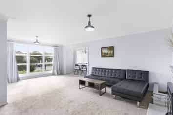 565 Weymouth Road, Weymouth