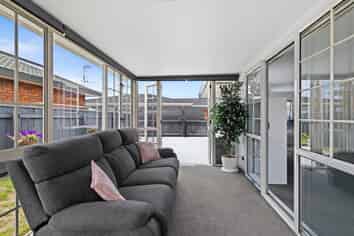 509 Burnett Street, Mahora