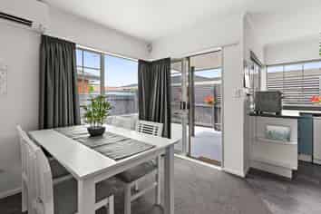 509 Burnett Street, Mahora