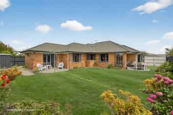 111 Inwoods Close, Parklands