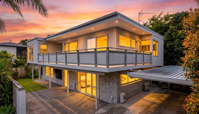 2/598 Beach Road, Rothesay Bay