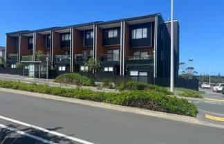 121 Te Oneroa Way , Long Bay