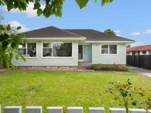 24 Tamariki Avenue, Kelston