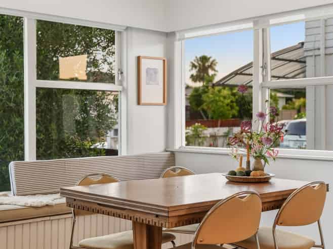 24 Tamariki Avenue, Kelston