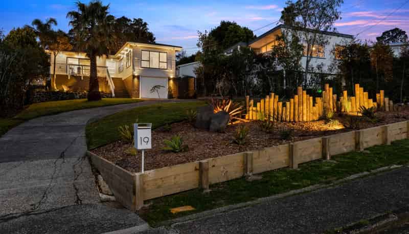 19 Highland Avenue, Titirangi