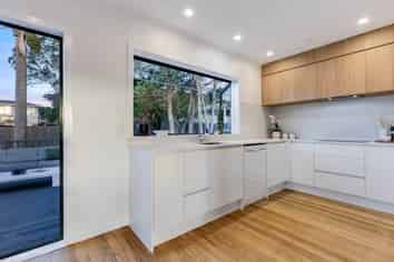 19 Highland Avenue, Titirangi