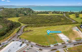 61 Bounty Road, Long Bay