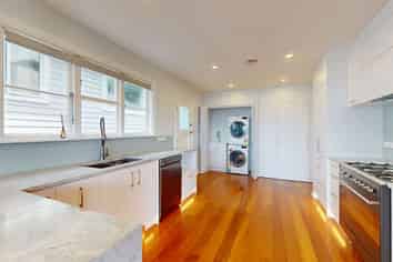 87 Farnham Street, Mornington