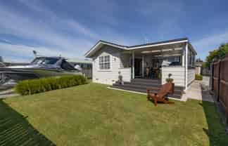 4 Fiona Place, Dinsdale