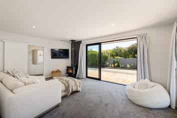 6 Bidwell Place, Hillmorton