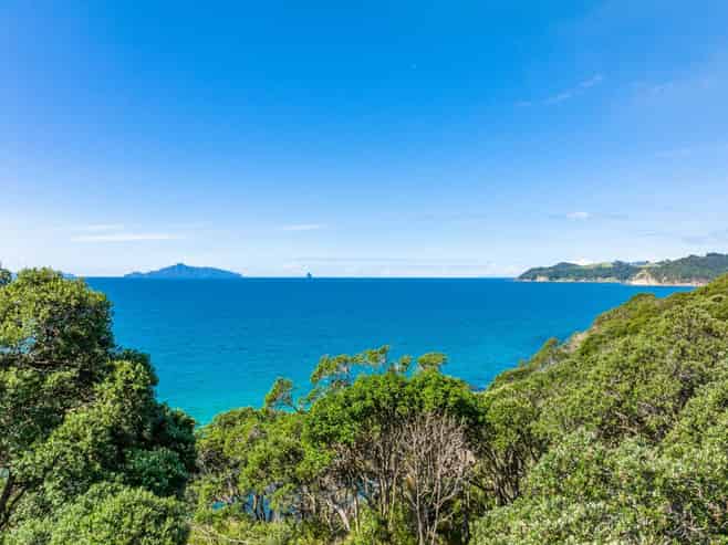 1111D  Cove Road, Langs Beach