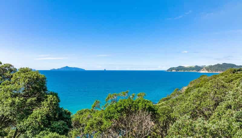 1111D  Cove Road, Langs Beach
