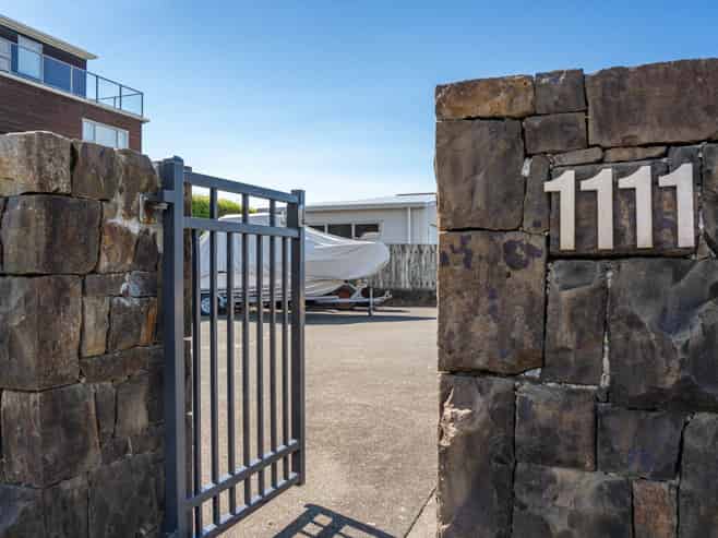 1111D  Cove Road, Langs Beach