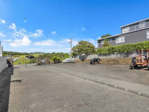 1111D  Cove Road, Langs Beach