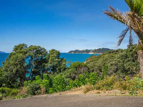 1111D  Cove Road, Langs Beach