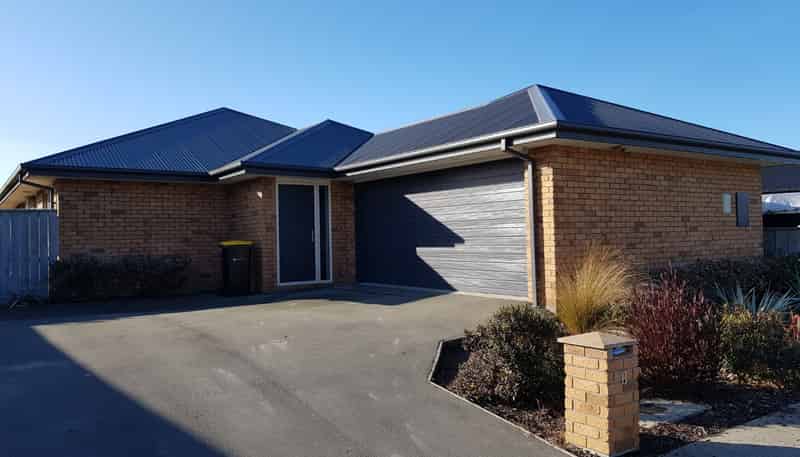 8 Manuka Street, Pegasus