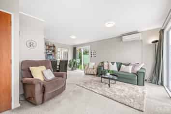 66b Major Dr, Kelson