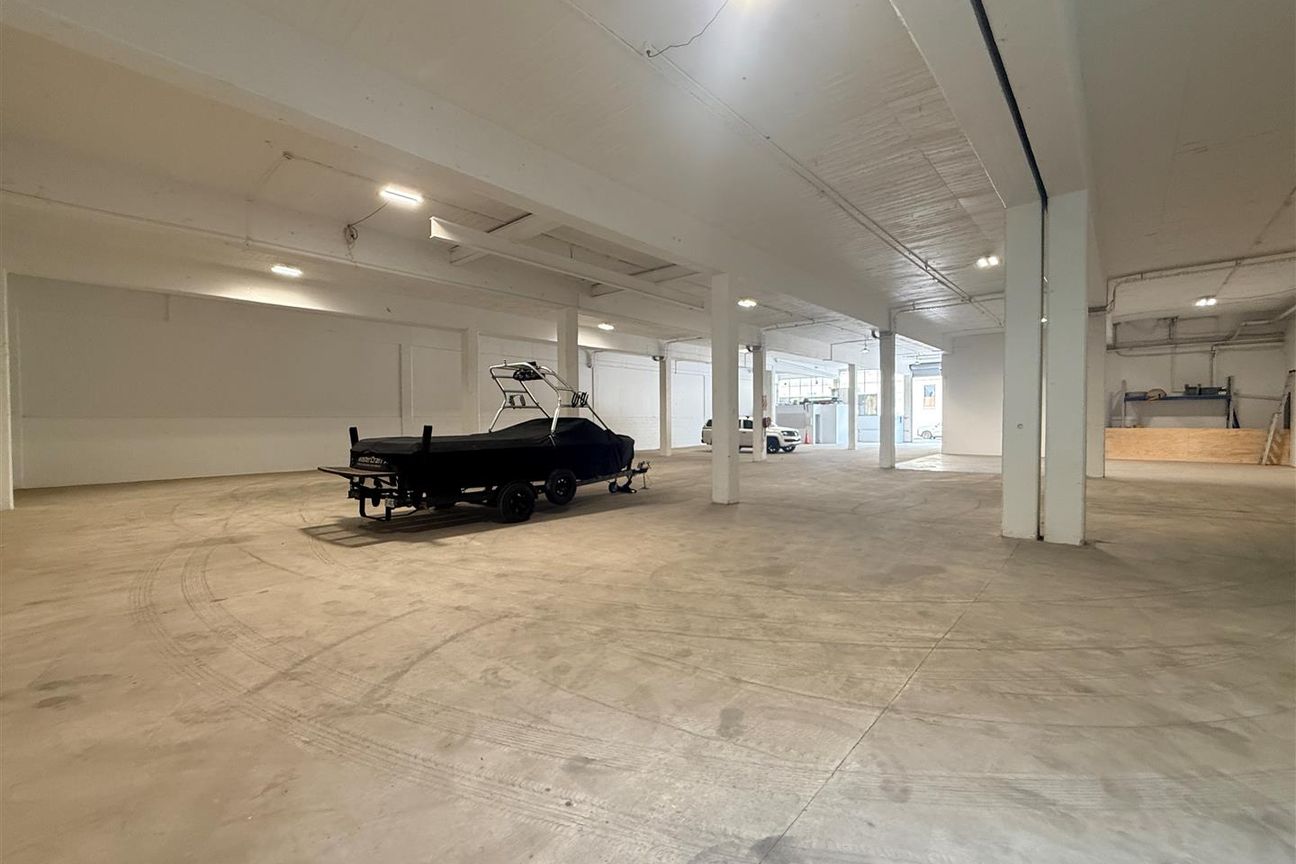 The Perfect Ngauranga Warehouse - Vista 2