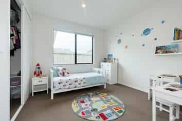 6 Riria Crescent, Takanini