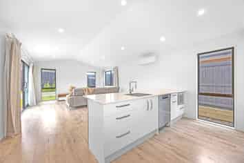 15 Jean Batten Lane, Rolleston