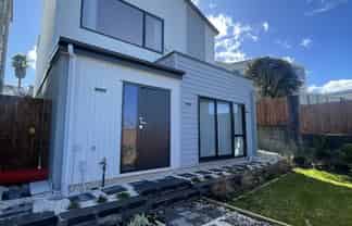 Auckland - Address withheld