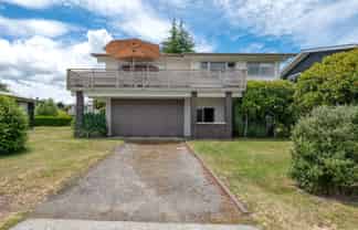 11 Nisbet Terrace, Kinloch